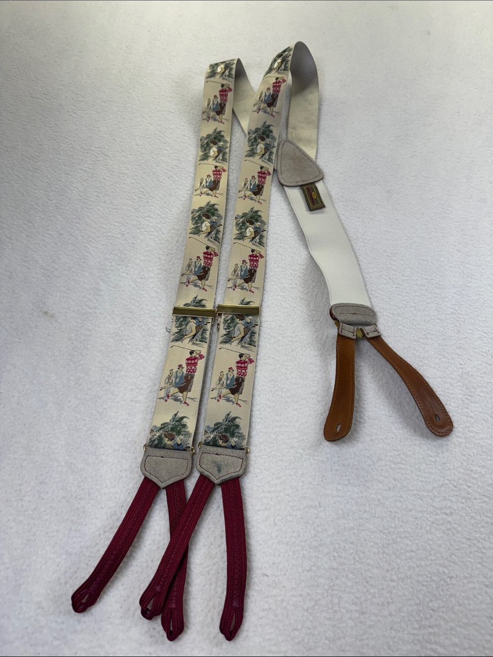 TRAFALGAR Limited Edition St. Andrews Golf Print Silk Suspenders Limited Edition